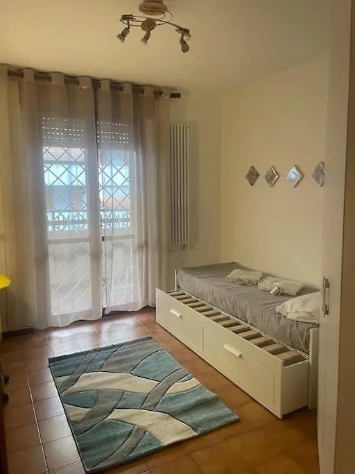 Intero Alloggio Appartamento Cinecitta Rome Appartement