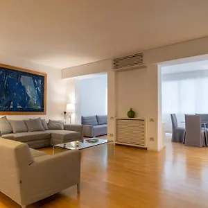  Appartamento Attic With Terrace And Jacuzzi - Luxury